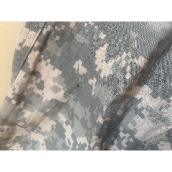 US Army Combat Uniform Coat Shirt ACU Cotton Blend Non FR UCP sz MR - READ - Picture 4 of 10